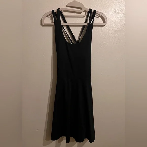 Fabletics Elegant Black Sleeveless Mini Dress - Picture 4 of 9